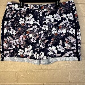 Gloria Vanderbilt Navy Floral Short